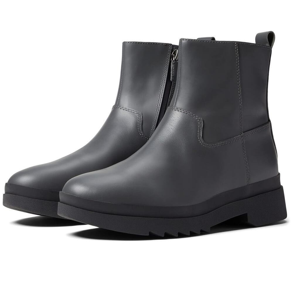 Eileen Fisher Floyd Color: Graphite Rubberized Leather Size 11